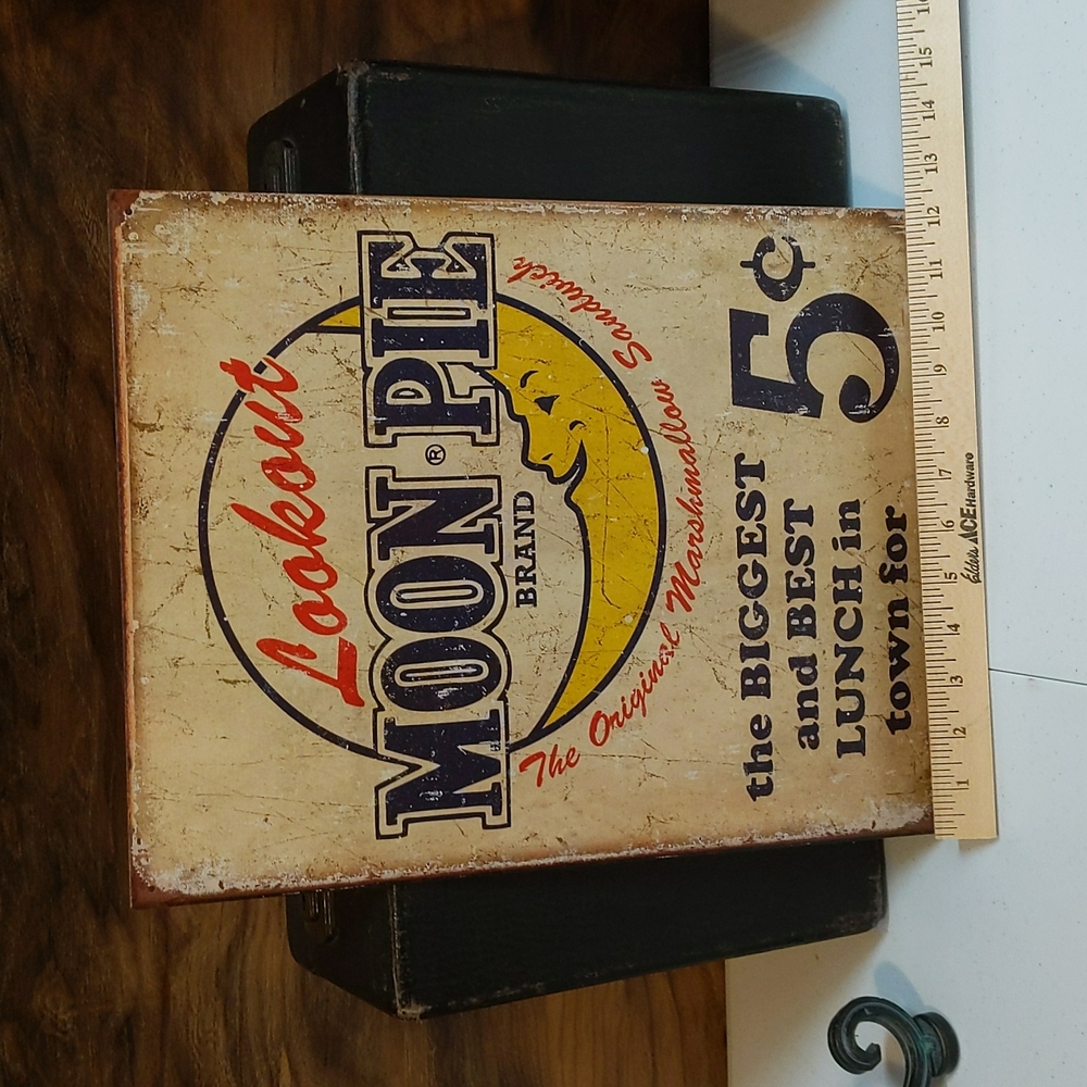 Metal sign